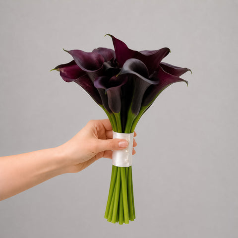Velvet Night bridal bouquet