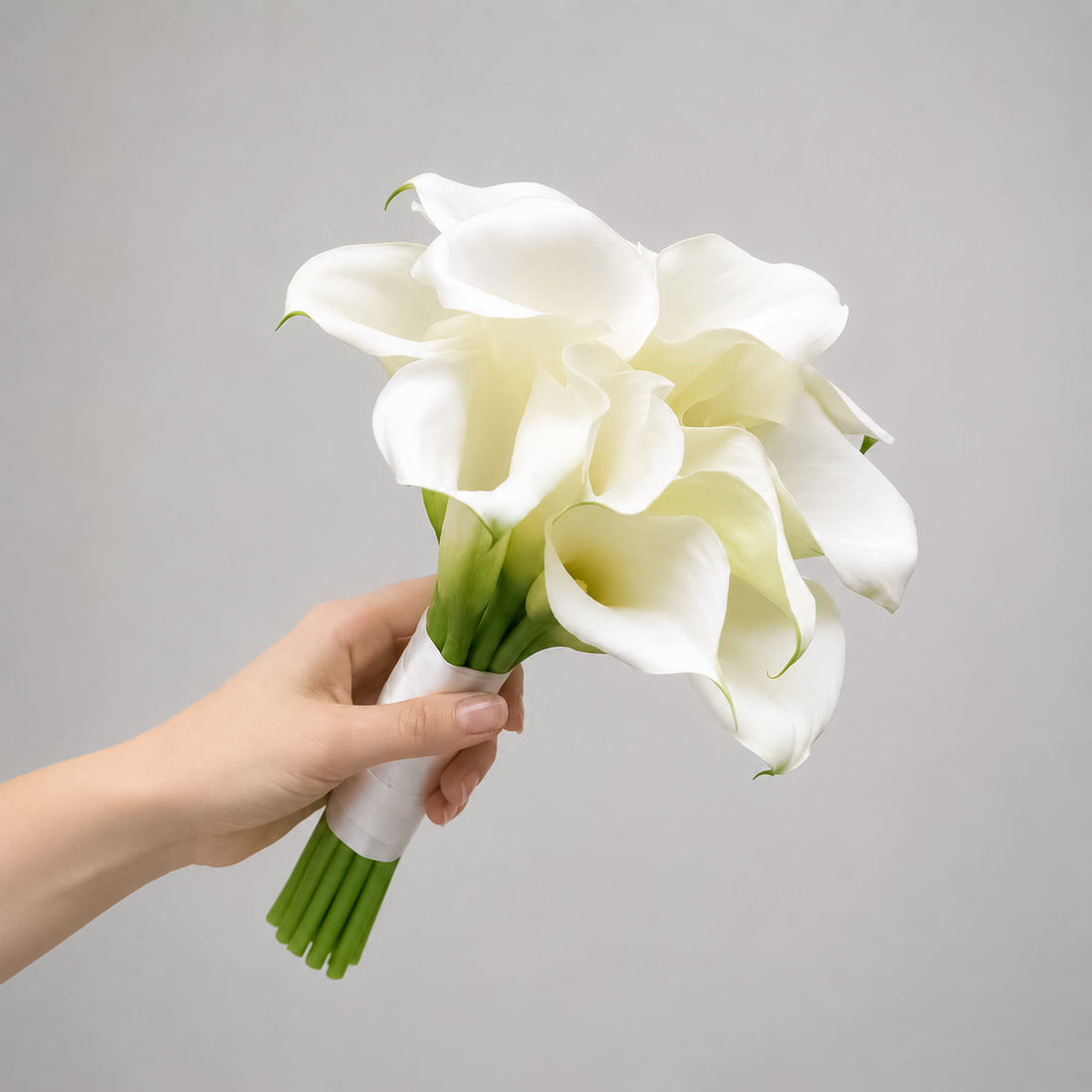 Silhouette bridal bouquet